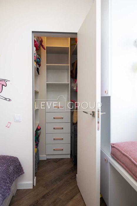 Продаж 3к квартири з авторським ремонтом у ЖК Метрополія Дарниця