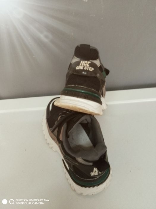 Кросівки на липучках 21 см