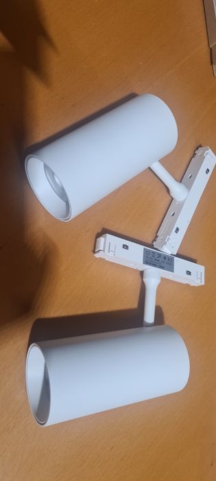 Focos para carril magnético