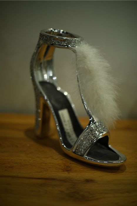 Декоративний босоніжок з кераміки