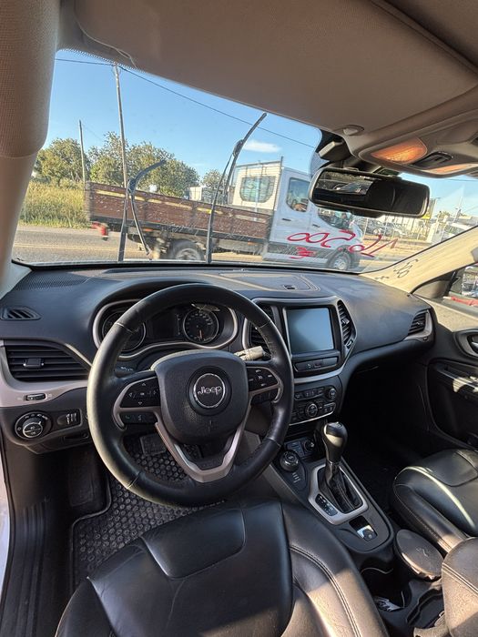 Jeep Cherokee 4x4 2016 motor mercedes 2.2 200cv full extras