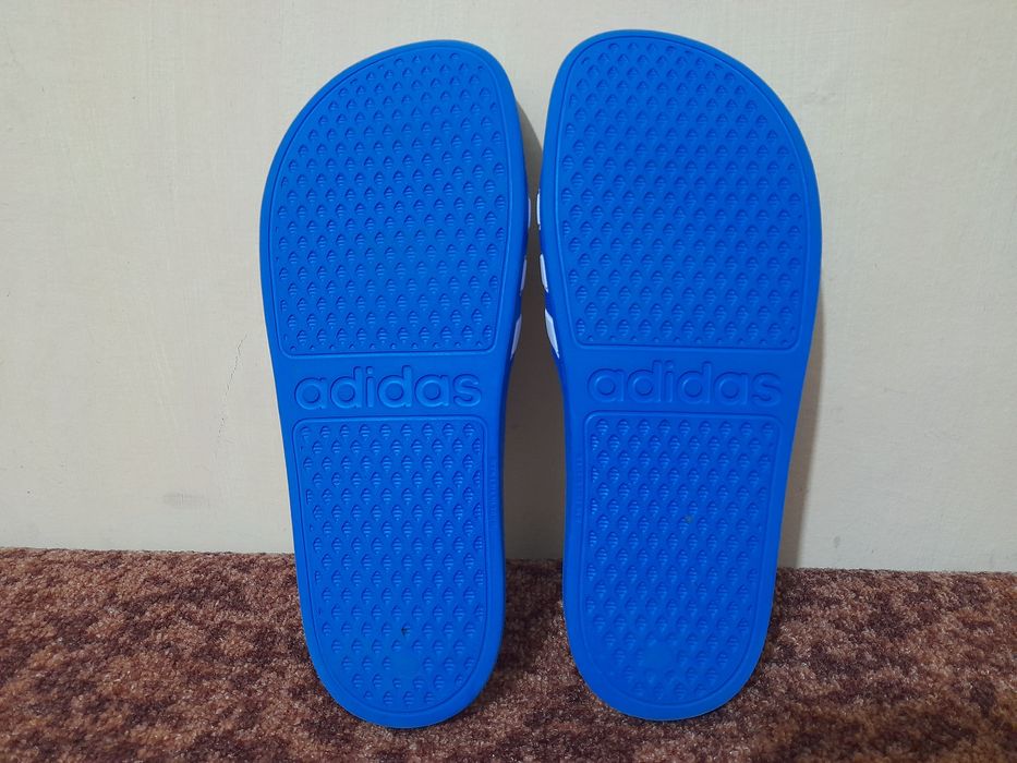 Adidas оригінал р.40 унісекс шльопанці