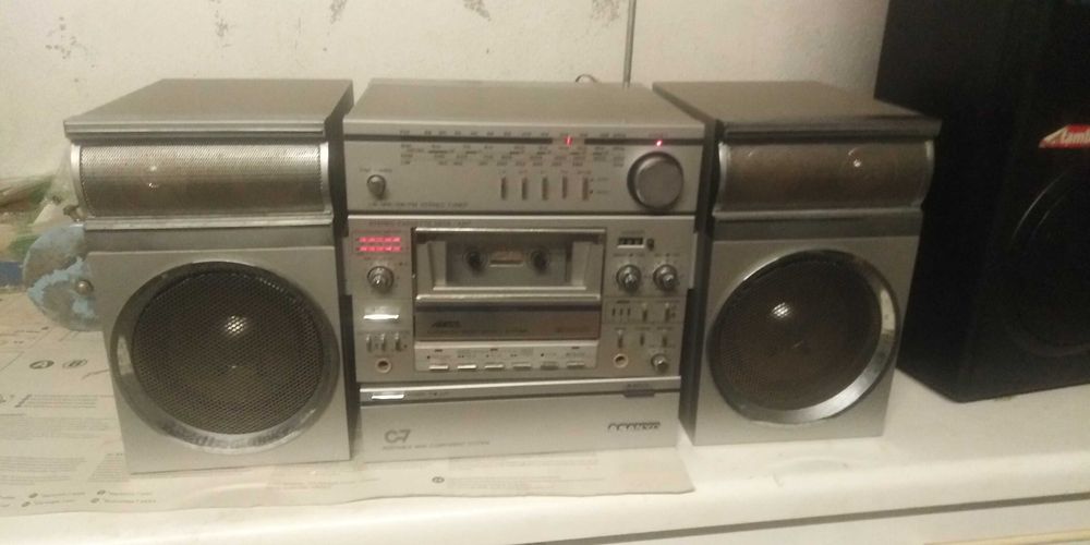 Vendo Portable mini component system Sanyo C7