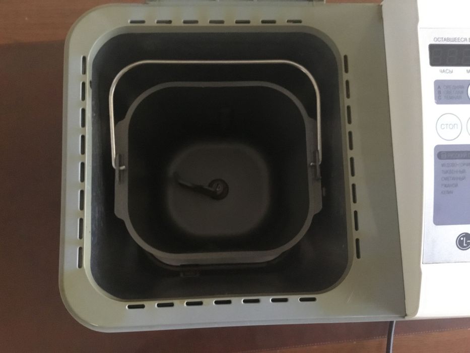 Хлебопечь LG HB-1051CJ( для пасок просто блеск)