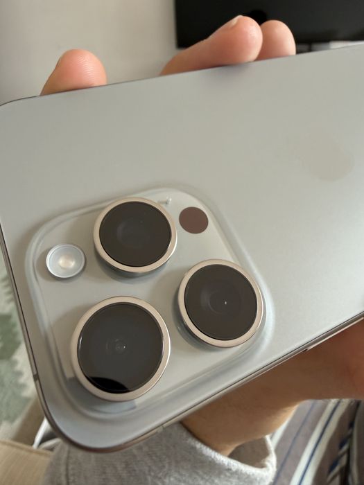 iPhone 15 Pro Max Titânio Natural - NOVO (0 Ciclos) - Garantia 2026