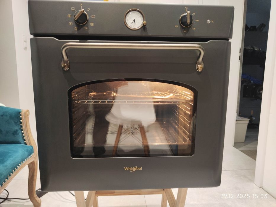 Piekarnik do zabudowy Retro Whirlpool