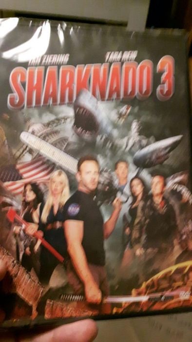Triologia sharknado