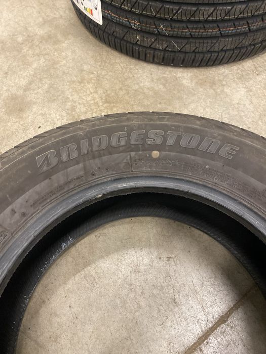 2x 215/70 r16 Bridgestone duler H/T 687 dot 0222