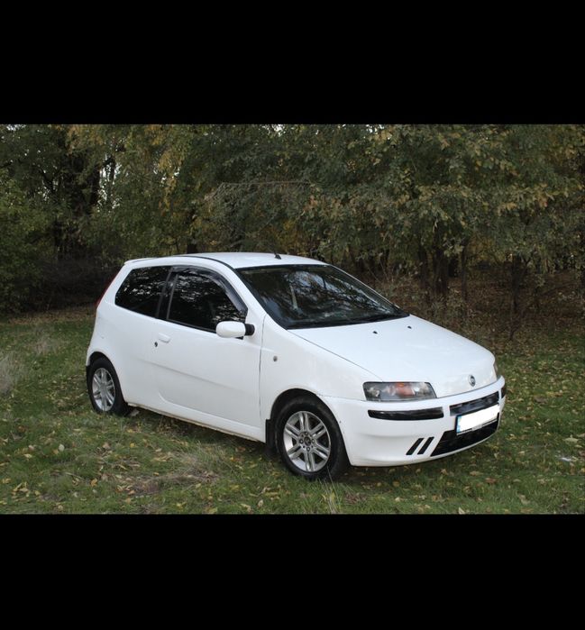 Продаж автомобіля Fiat Punto