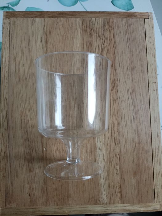 Plastikowe pucharki 200 ml 10 sztuk