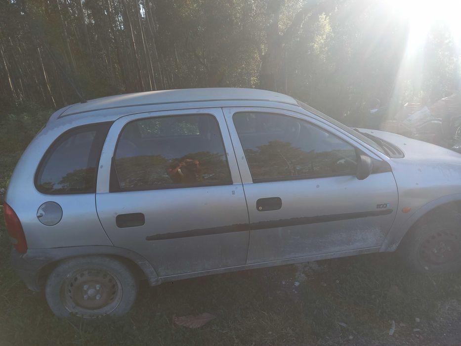 Opel corsa B 1.0 99