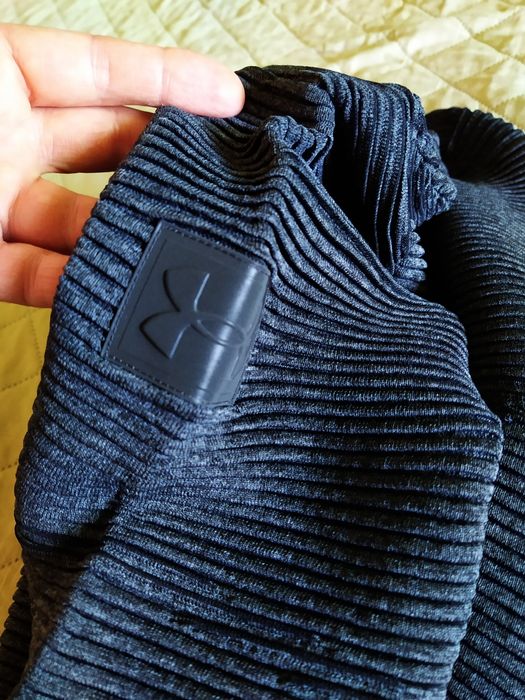 Оригинальная трекинговая спортивная Лонг слив Under Armour MD/M/M 48-