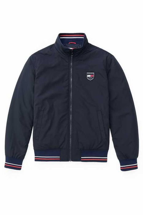 Чоловіча куртка вітровка