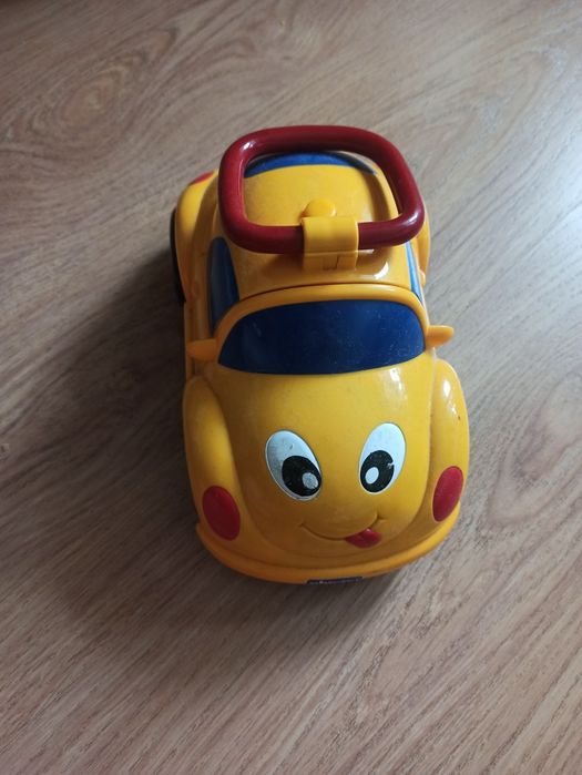 Іграшка машинка chicco