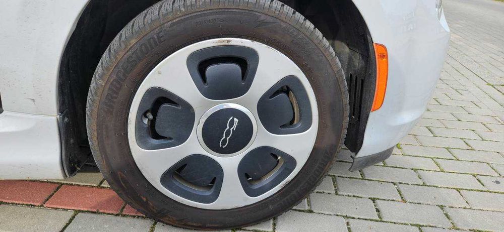 Fiat 500 elektryczny