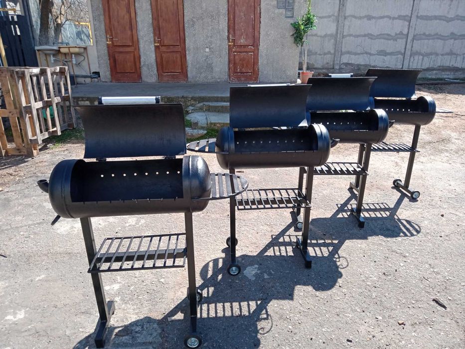 Мангал для шашлыка и барбекю.