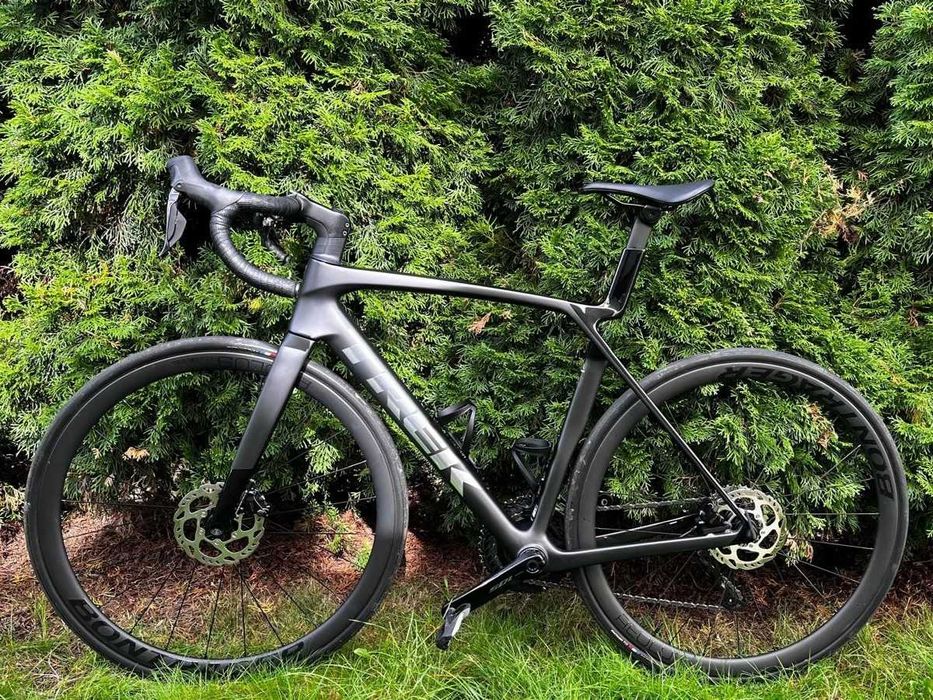 Rower szosowy TREK Madone SL6 gen.8 (Manteki elektroniczne Di2)2025 r.