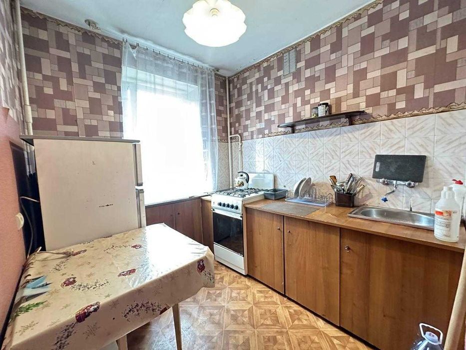 Продам 1-к квартиру, 7/9 пов, на Таїрова, Ак.Глушко/Ільфа та Петрова (3-334-657 ОФ)