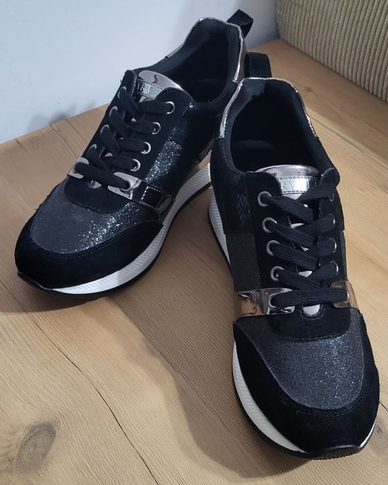 Buty Carvela by Kurt Geiger, nowe, czarne, srebrne rozm. 39