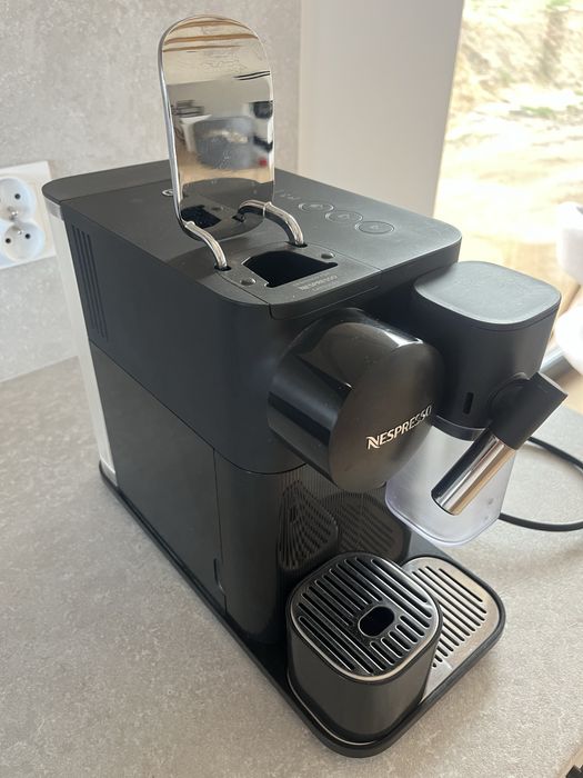 Ekspres do kawy delonghi