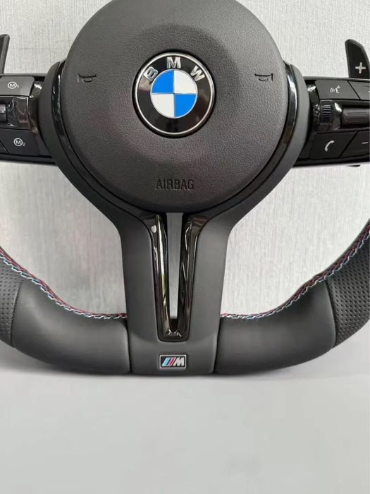 Volante BMW M Performance Full Black