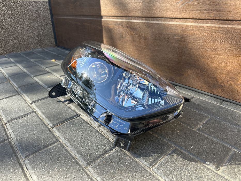 Renault Captur I reflektor Lewy Prawy NOWY ORYGINALNY