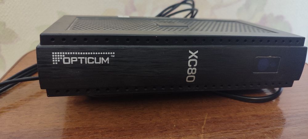 Продам Тюнер т2 .