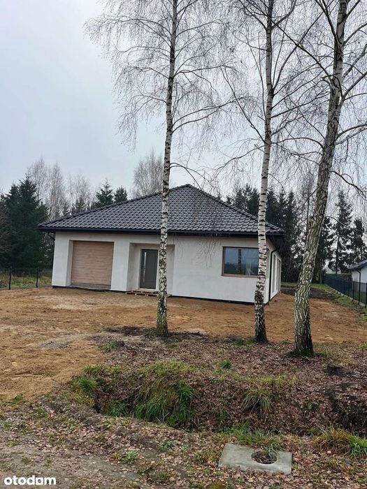 Nowy dom z garażem w spokojnej okolicy