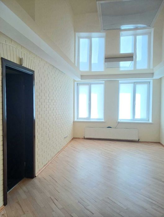 3-х кімнатна квартира Л. Українки