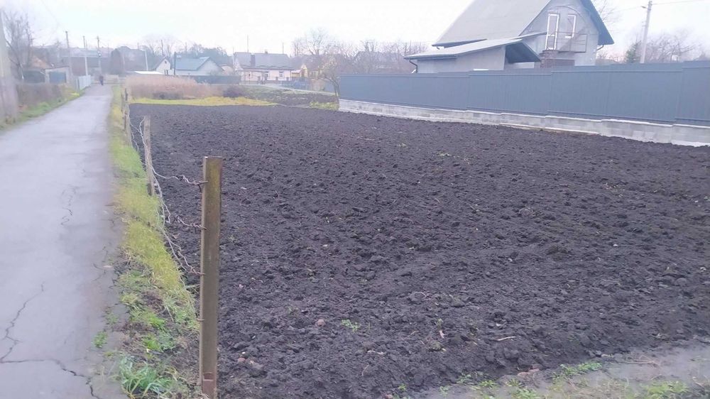 / Ділянка під забудову, м. Здолбунів, район «Віли» Площа: 6 соток
