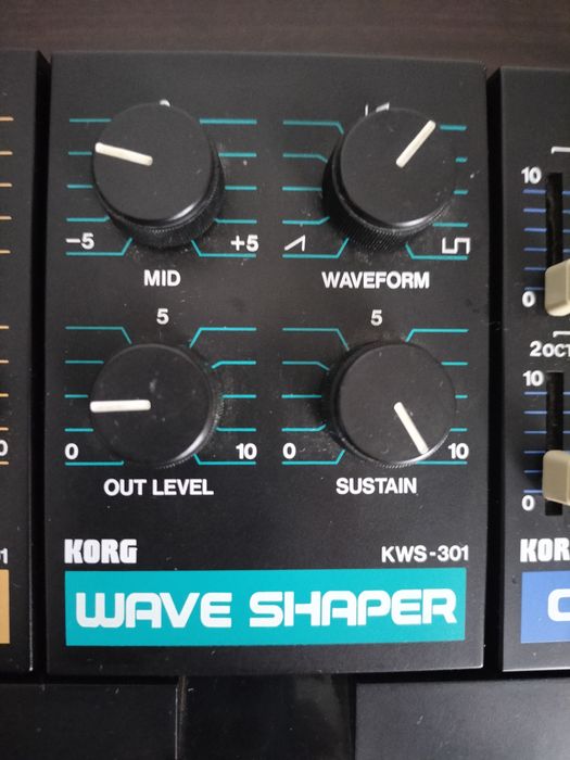 Korg PME-40X com módulos Wave Shaper e Chorus
