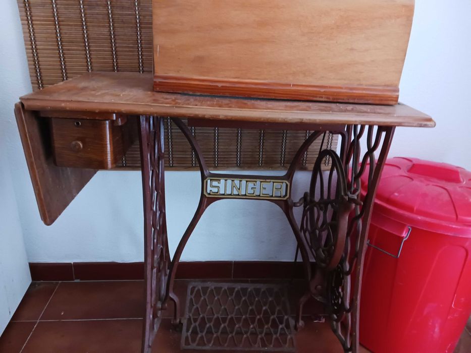 Maquina de costura SINGER