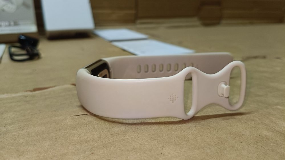 Fitbit Charge 5 Tracker aktywności fizycznej