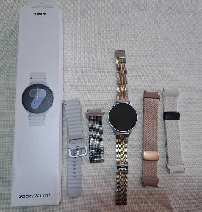 Samsung Galaxy Watch7 44 mm + 4 braceletes
