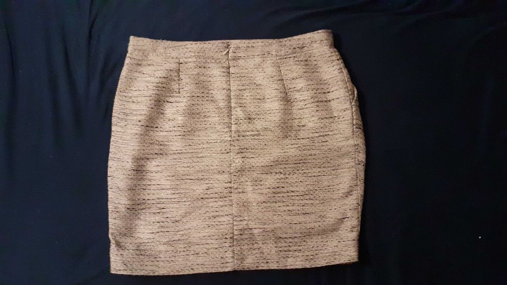 Spódnica jasna rozmiar 42