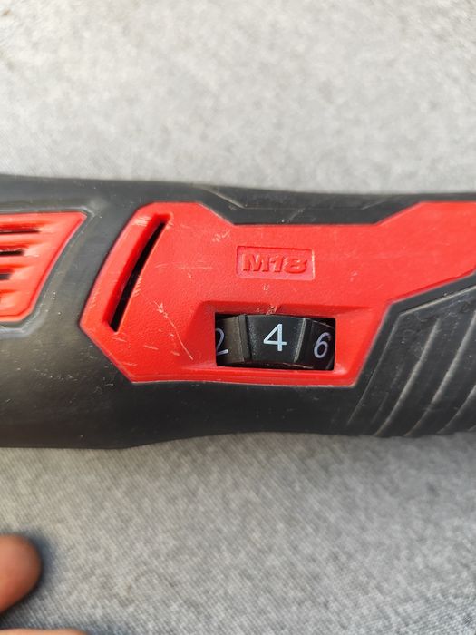 Urządzenie wielofunkcyjne/multitool Milwaukee M18, rok 2024
Rok produk