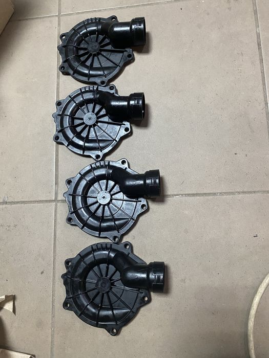 Насос (кришка) повітряний VW TIGUAN PASSAT 04E959231