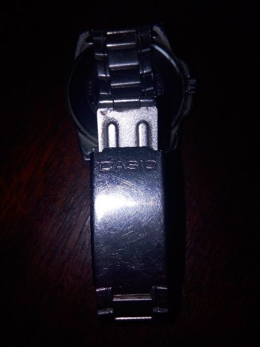 Продам часы Casio