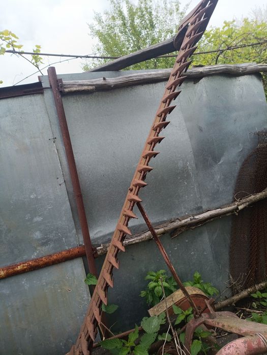 Две косарки сегментно пальцевые