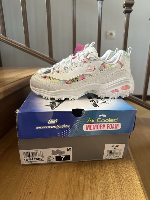Скечерс Skechers D’Lites Blooming Fields (арт. 149794/WMLT) оригінал нові жіночі кросівки 39 р