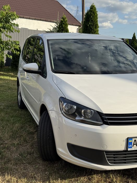 Volkswagen Touran 2012