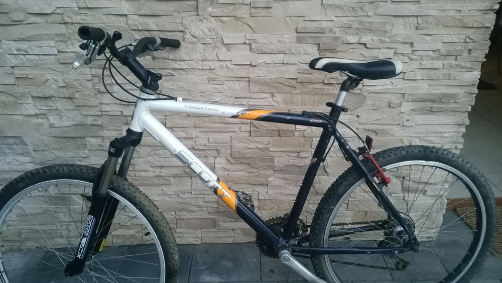 Rower trekkingowy gravel górski scott lub giant