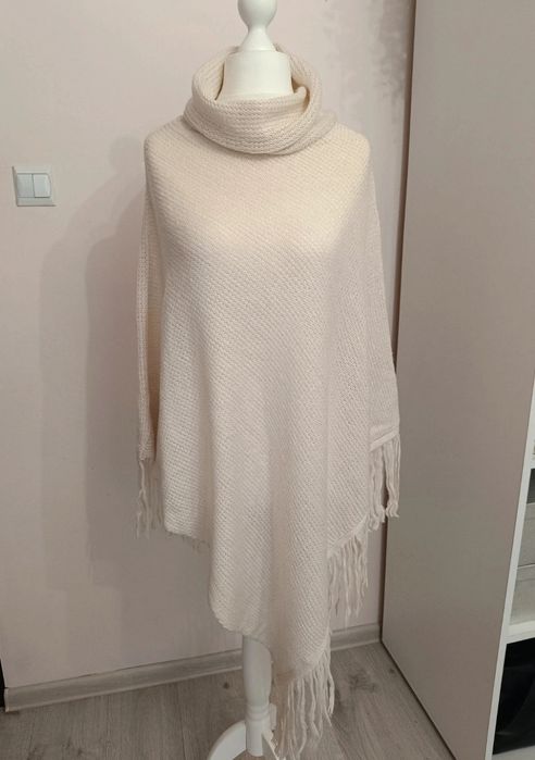 NOWE Ponczo poncho ecrue blady róż z błyszczącą nitką