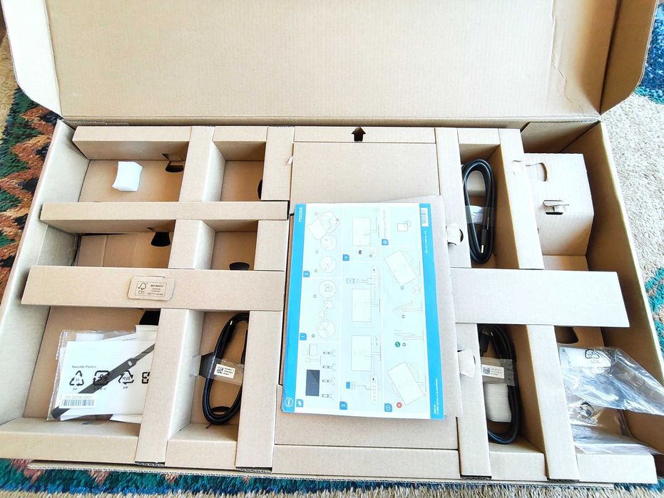 Monitor Dell P3223DE COMO NOVO - Garantia transmissível até 2029-12