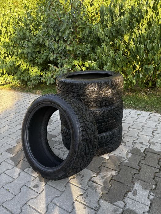Opony zimowe Riken 235/45 R18 98V