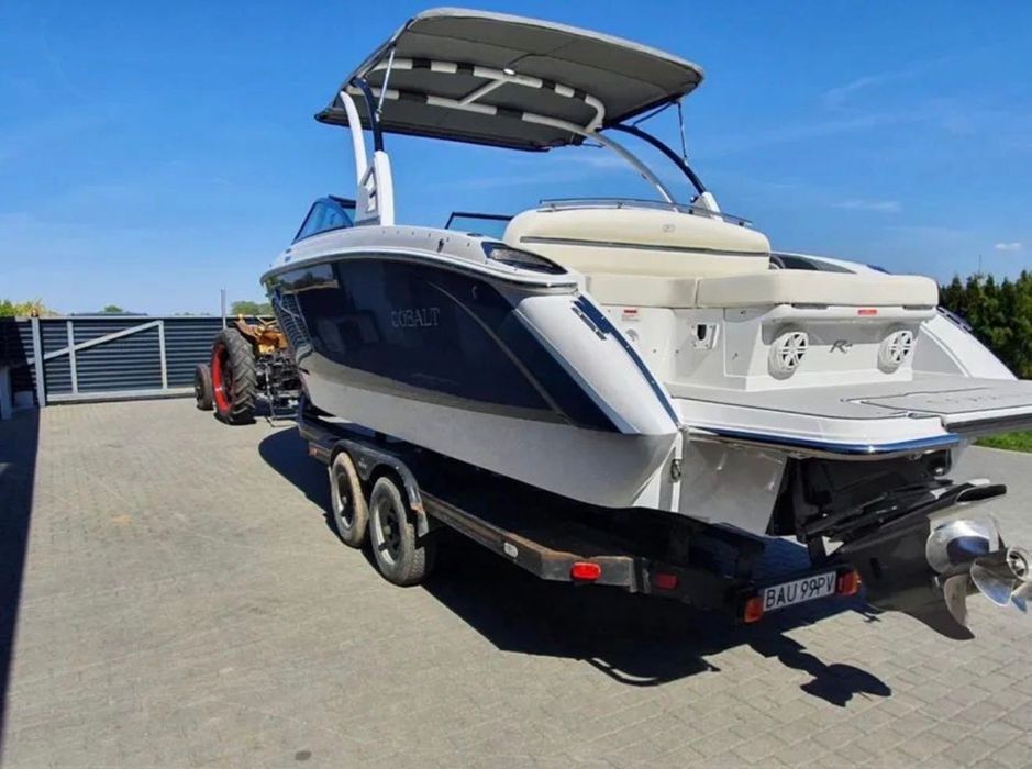Łódź motorowa Cobalt R7 Volvo penta v8 430km 2021r