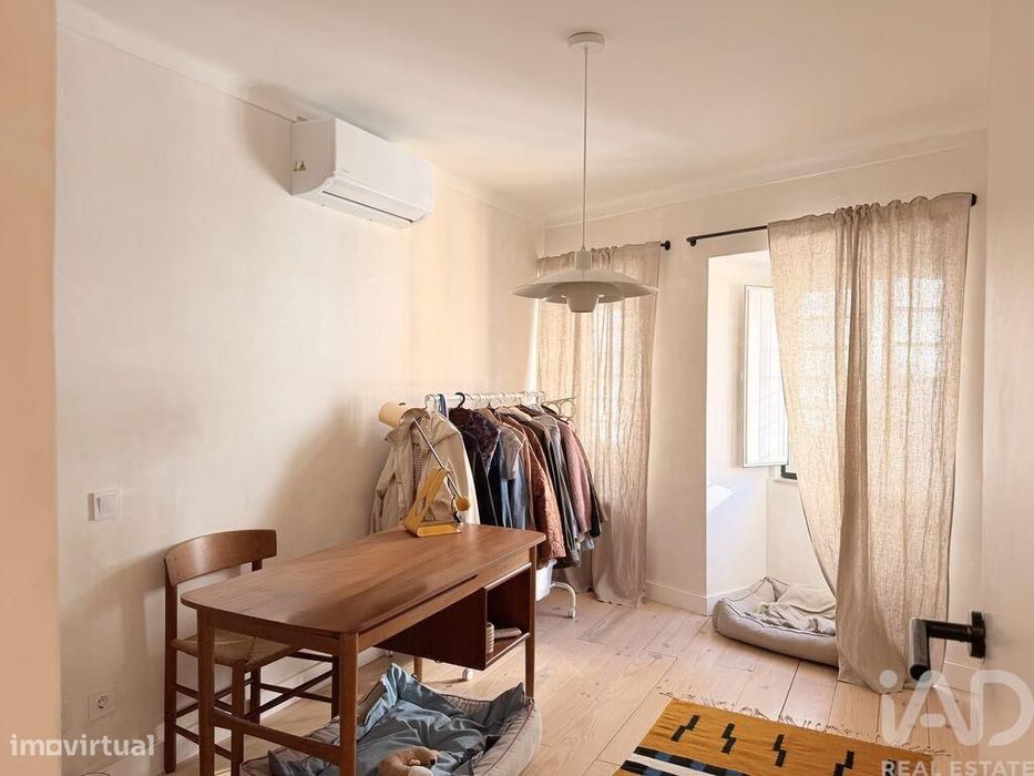 Apartamento T2 em Misericórdia de 62,2 m2