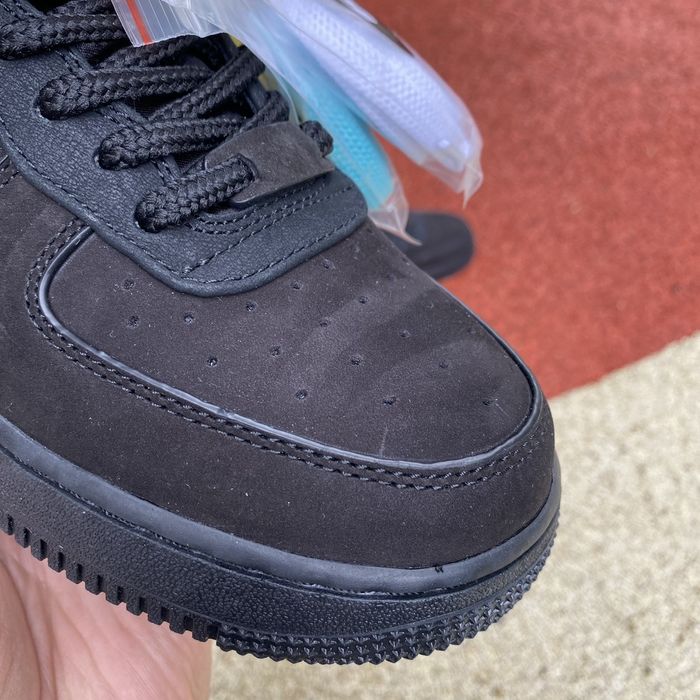 Nike Air Force x Tiffany