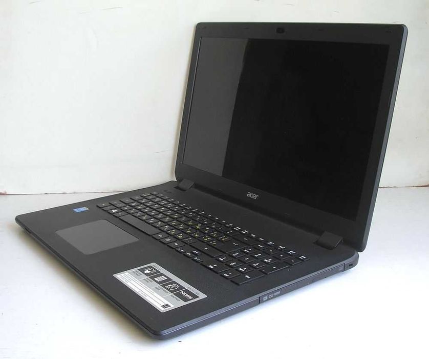 4- ядерный ноутбук ACER (Intel Bay Trail-M / 17,3" 1600*900 pix )