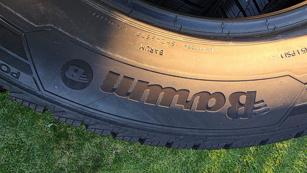 Opony zimowe 215/60 R16 2022 r. Barum Polaris 5 Świdnik montaż